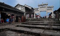 アジア一の滝と青岩古鎮、少数民族を尋ねる旅3泊4日間